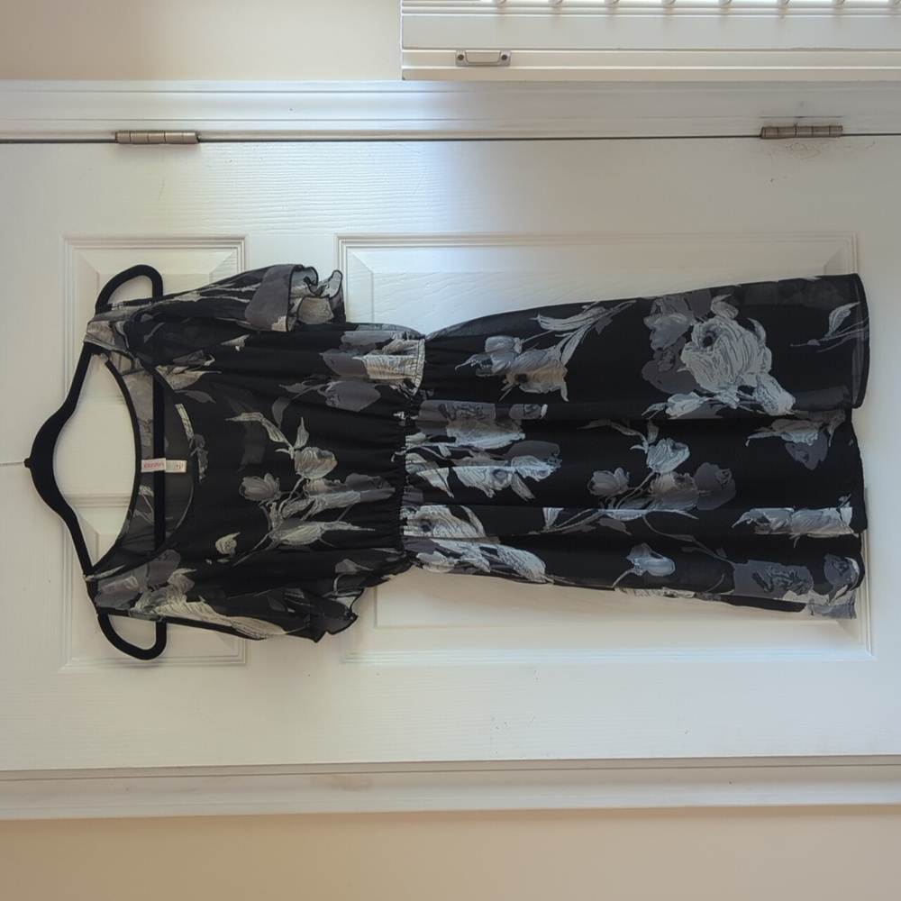 Flowy print summer dress